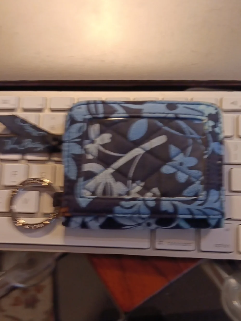 Vera Bradley Quilted Floral, Campus ID Cardholder Keyring - Blue & Brown - Picture 3 of 5